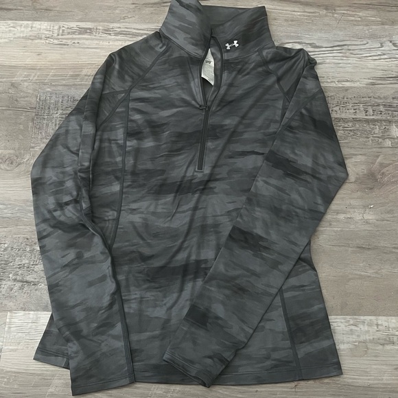 NWOT UNDER ARMOUR COLD GEAR GRAY CAMO HALF ZIP SIZE MEDIUM - Picture 1 of 3